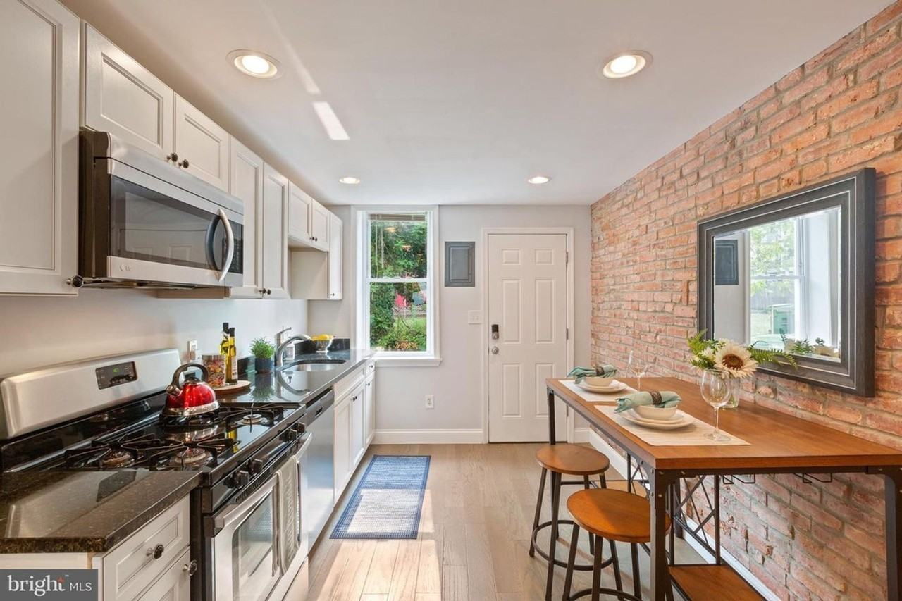 1708 Latrobe St - Photo 2 of 37