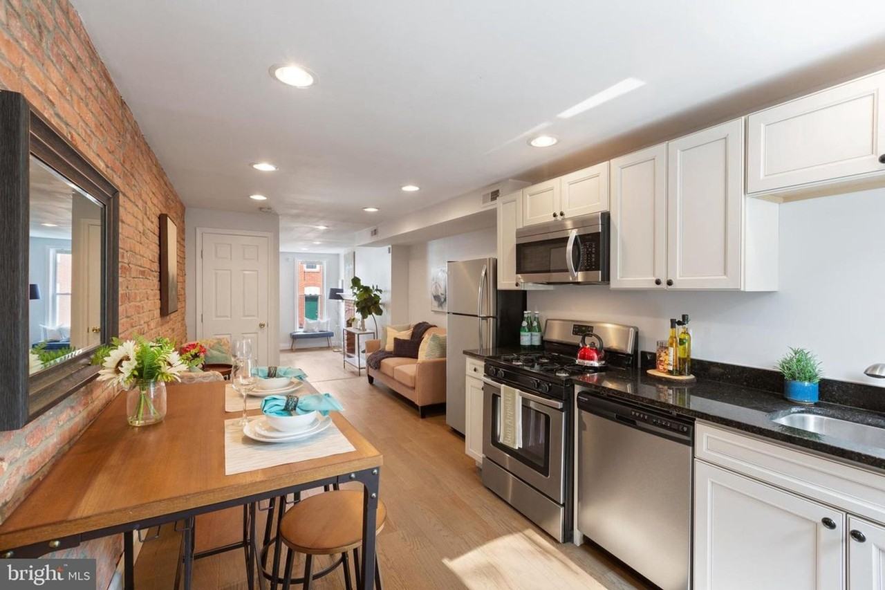 1708 Latrobe St - Photo 5 of 37