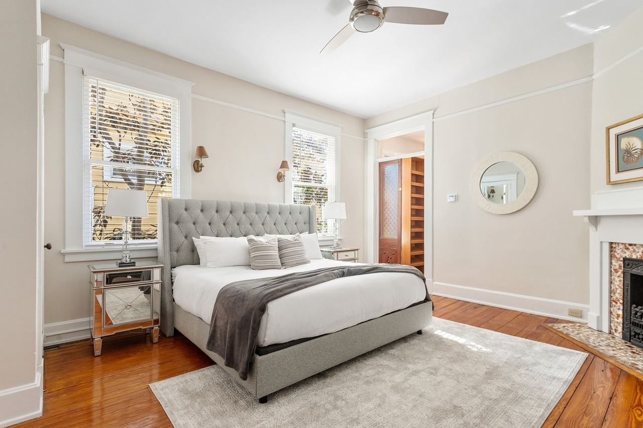 5 Colonial St - Photo 3 of 45