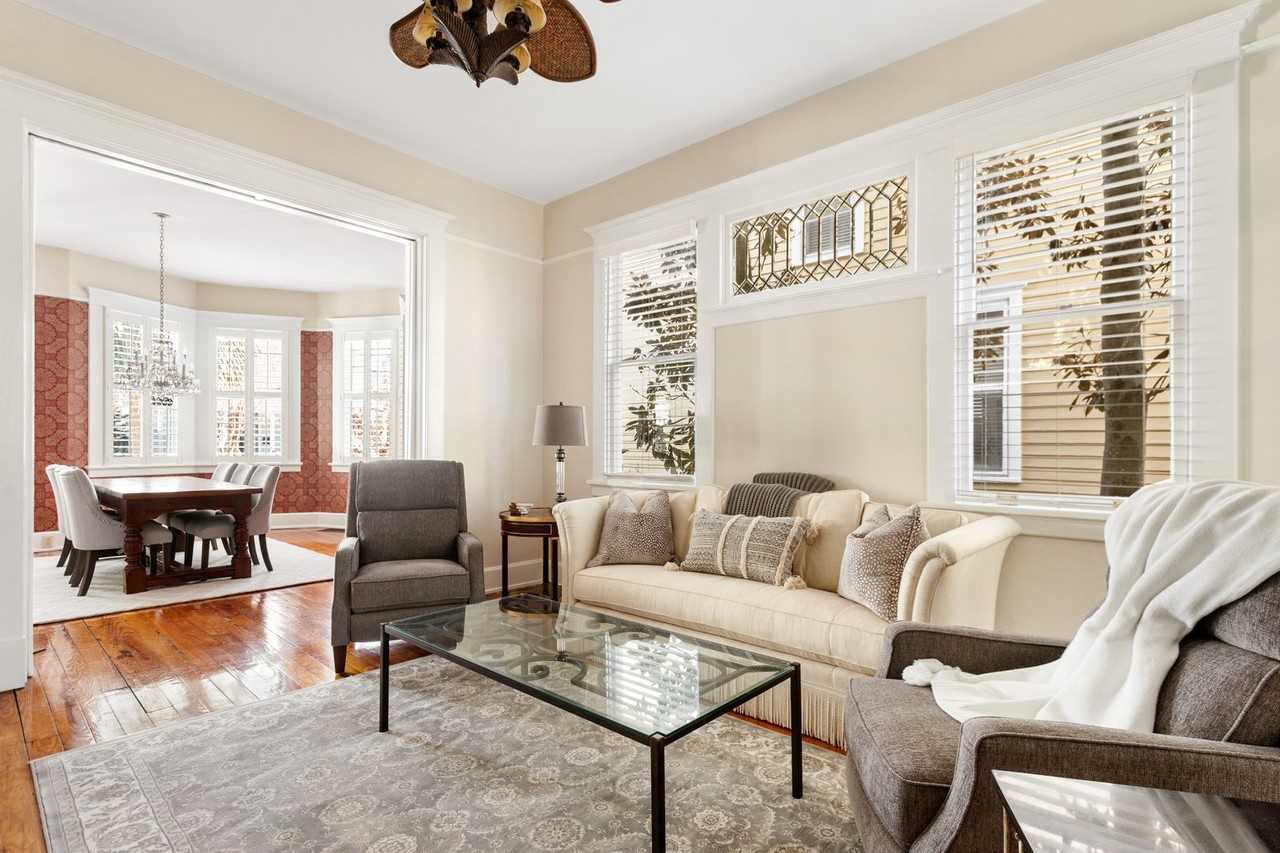 5 Colonial St - Photo 6 of 45