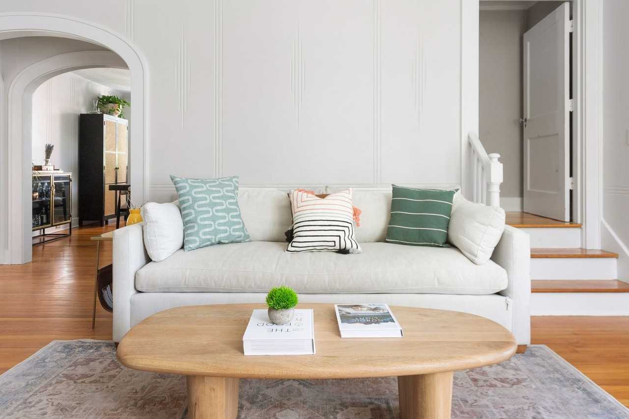 152 Grove St - Photo 6 of 38