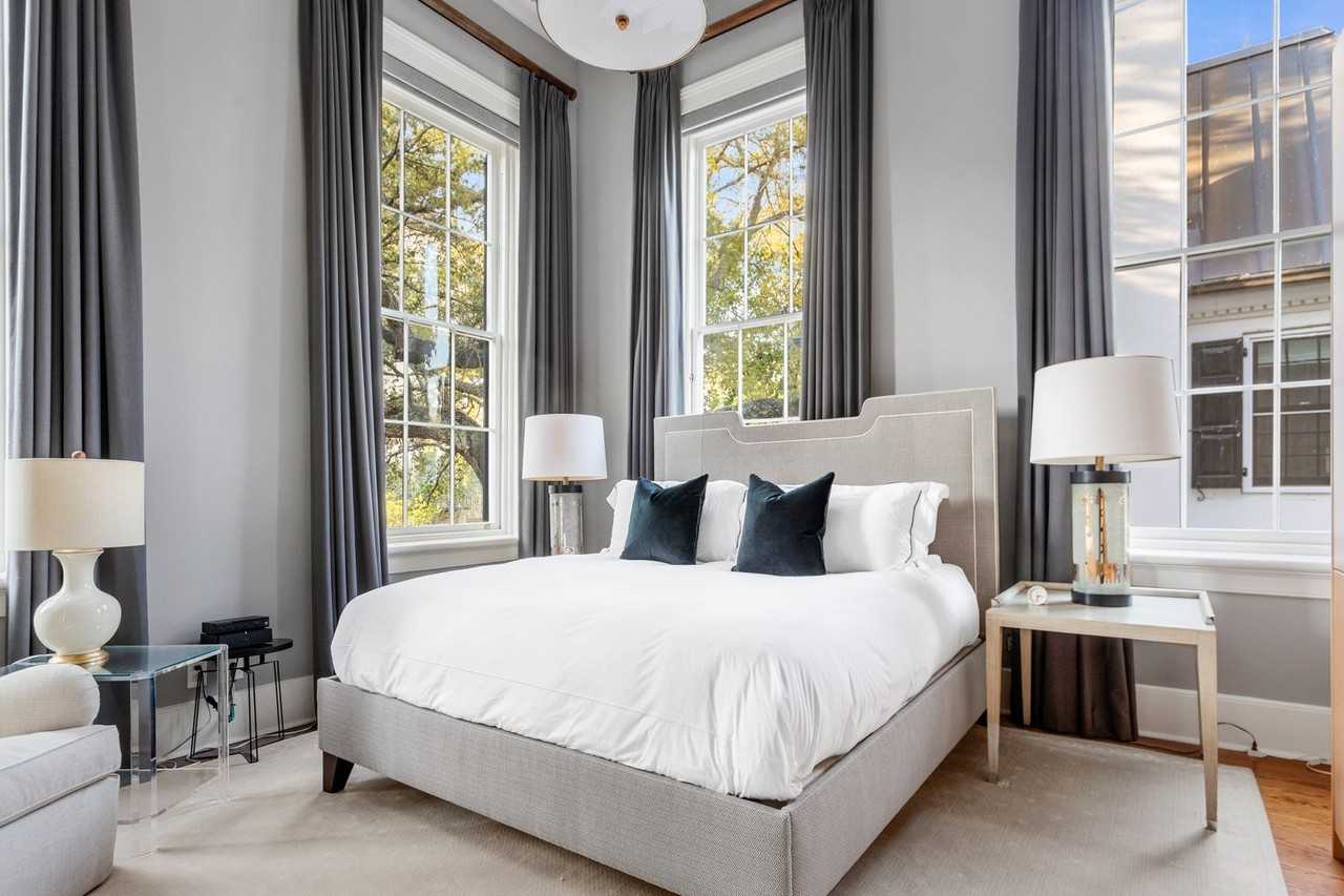 90 E Bay St - Photo 3 of 30