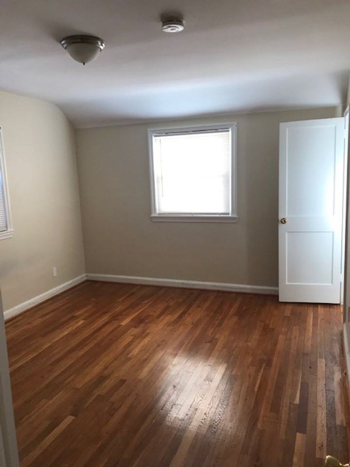 2822 64th Ave - Photo 2 of 17