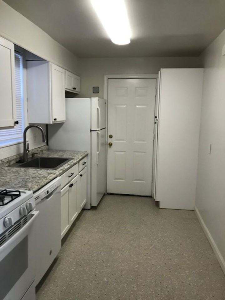 2822 64th Ave - Photo 5 of 17