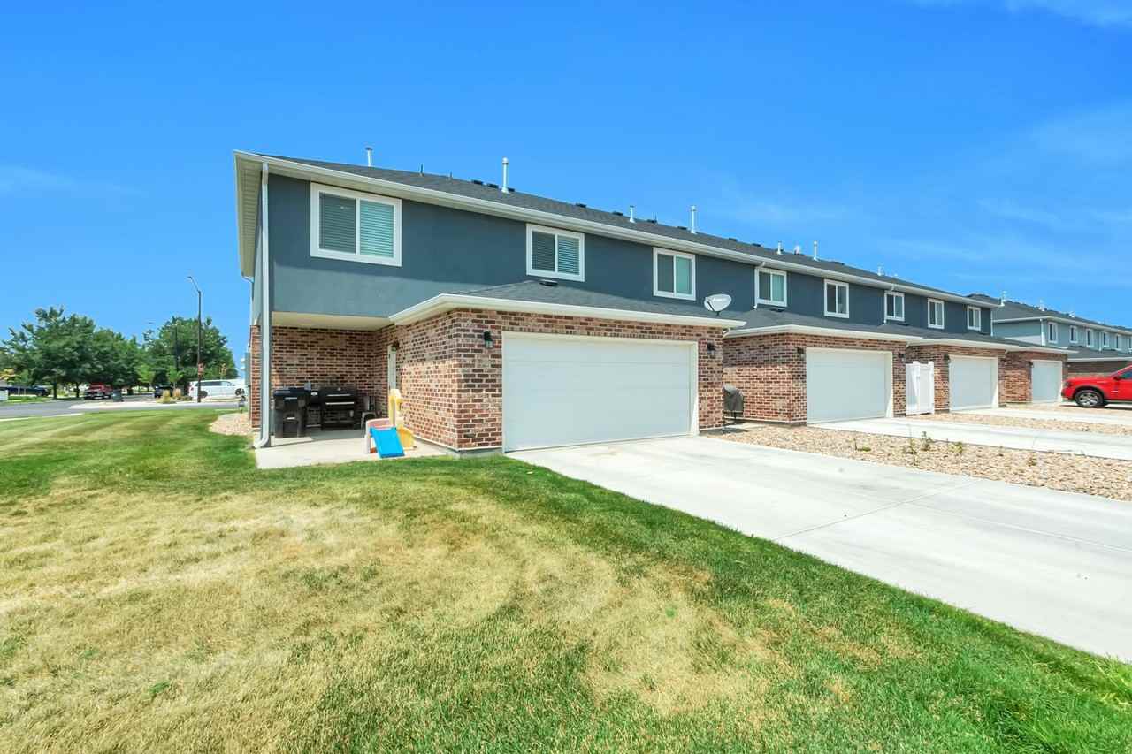154 N 1325 W - Photo 2 of 15