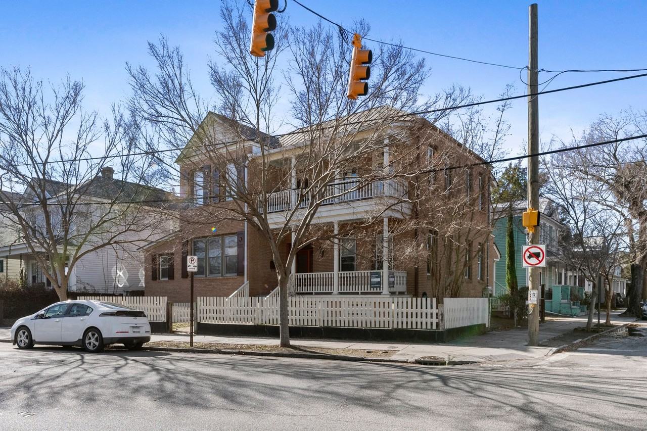 703 King St #B - Photo 5 of 34