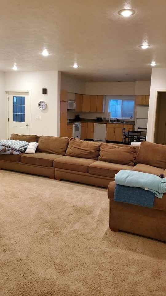 9598 Superior Ct Ne - Photo 3 of 14