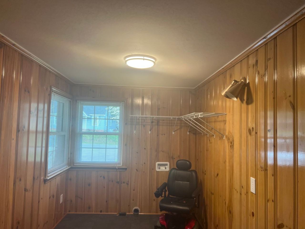 733 Pine St - Photo 6 of 34