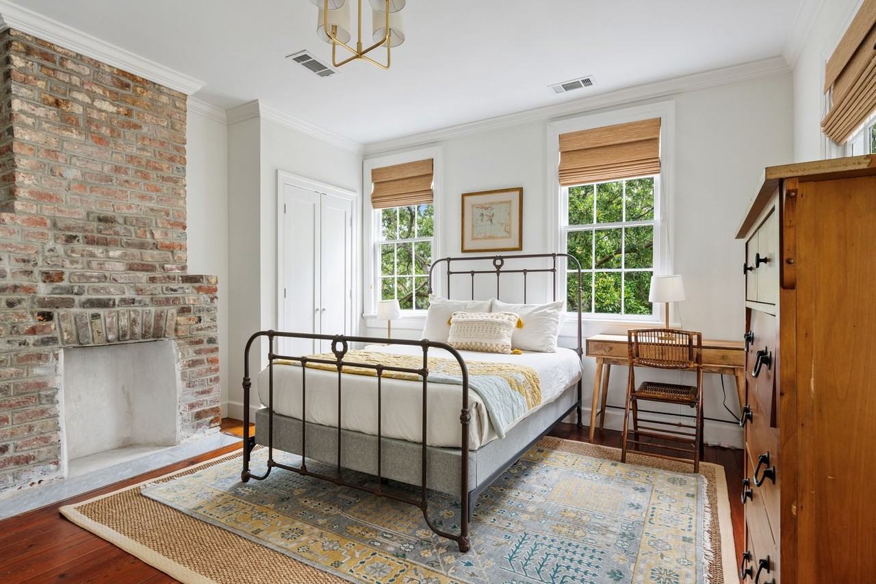 56 Radcliffe St - Photo 3 of 39