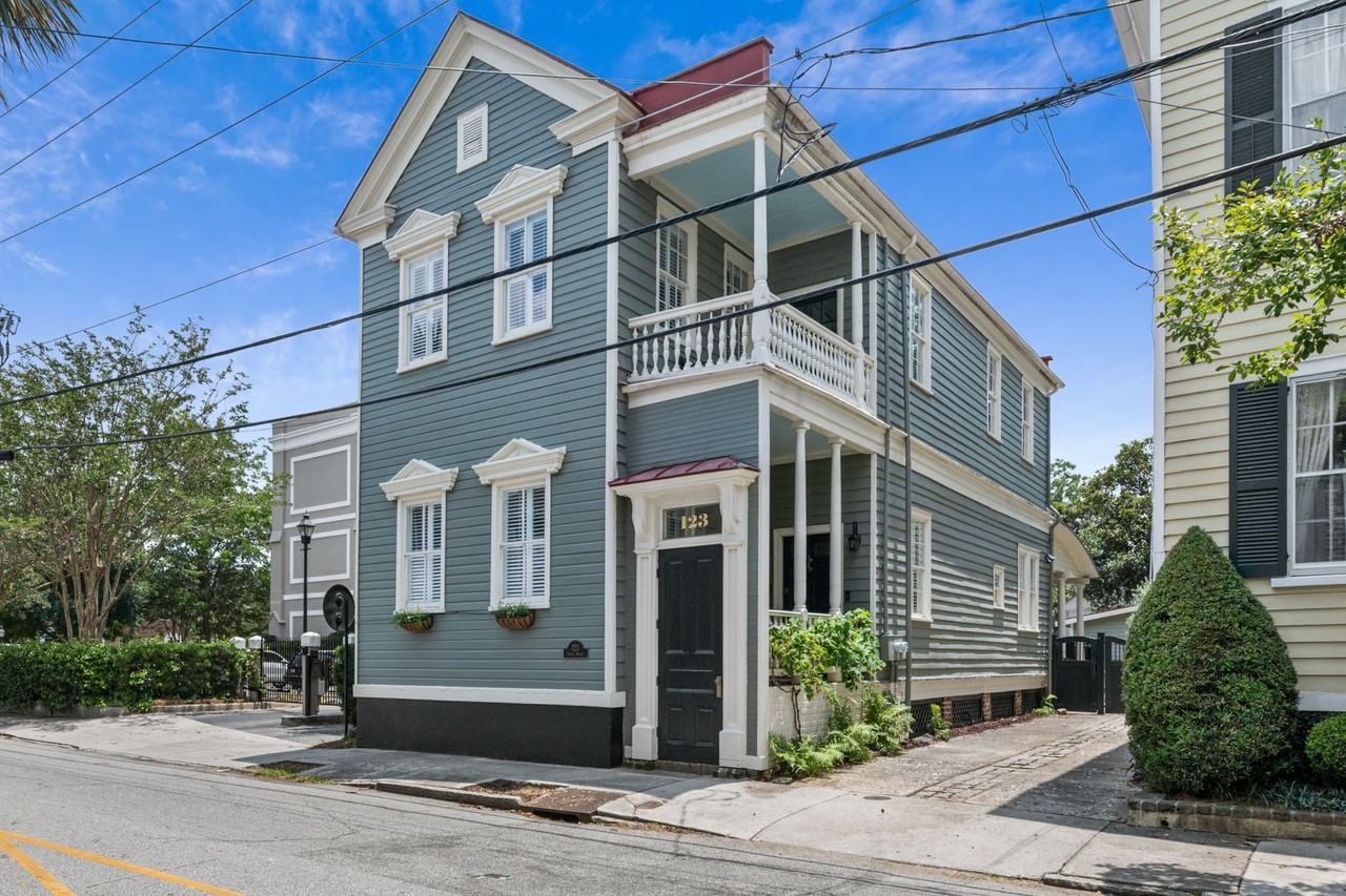 123 Queen St - Photo 4 of 50