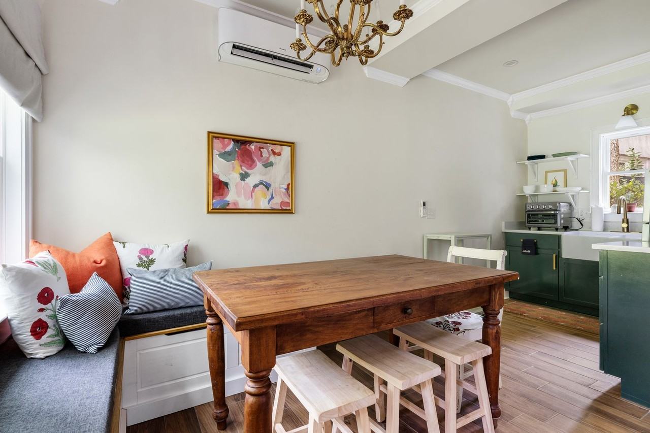 134 Sans Souci St - Photo 4 of 27