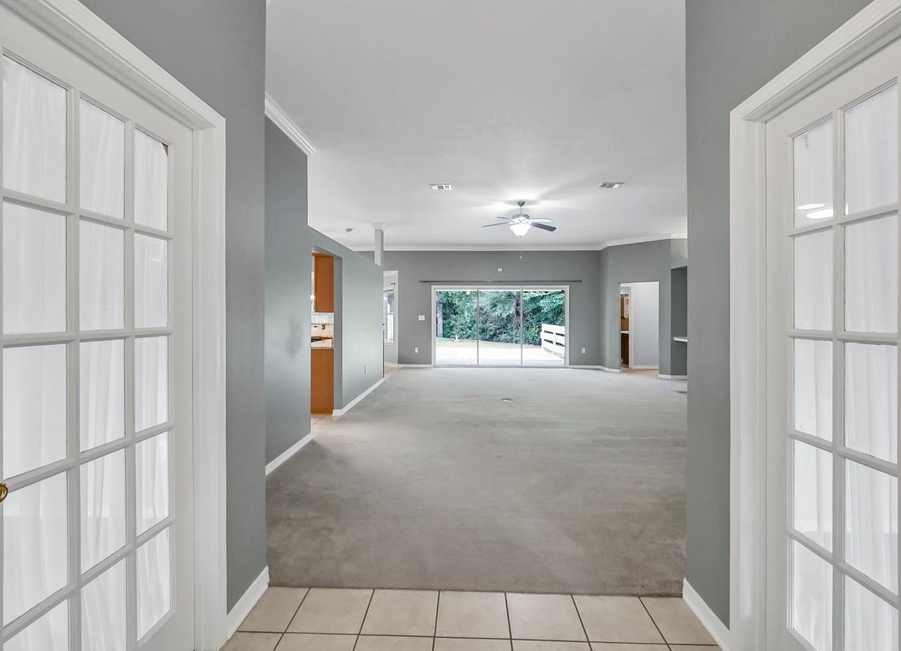 5897 Saratoga Dr - Photo 5 of 50