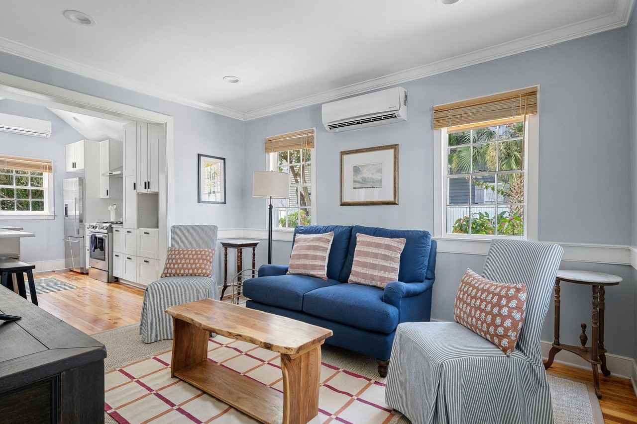 25 Sires St - Photo 2 of 29