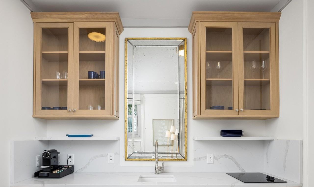 313 E Bay St - Photo 7 of 26