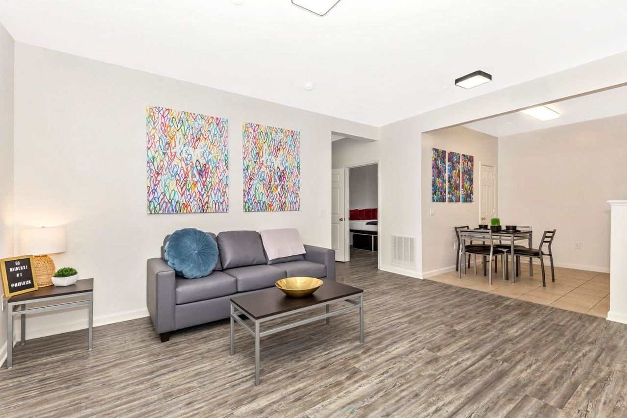 2 Morningstar Lane - Photo 5 of 33