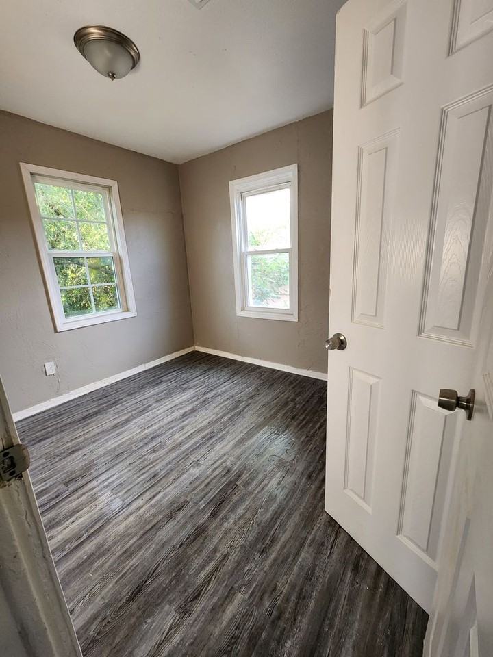 3508 Sw 38th St - Photo 3 of 10