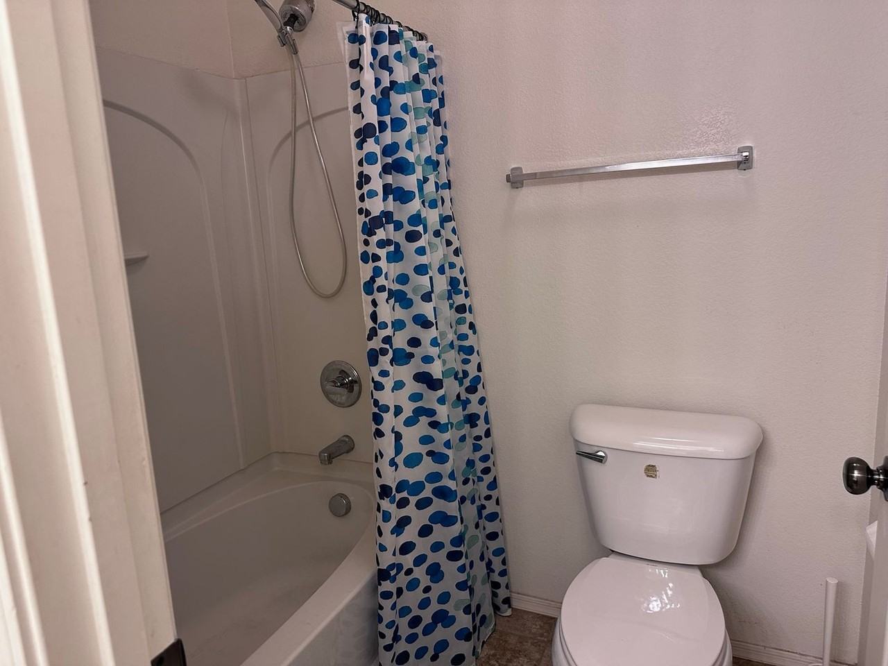 4415 E Peach Tree Dr - Photo 3 of 25