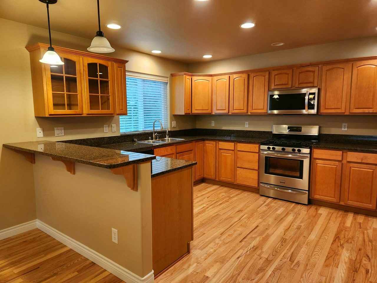 1308 Parkstone Ln - Photo 2 of 20