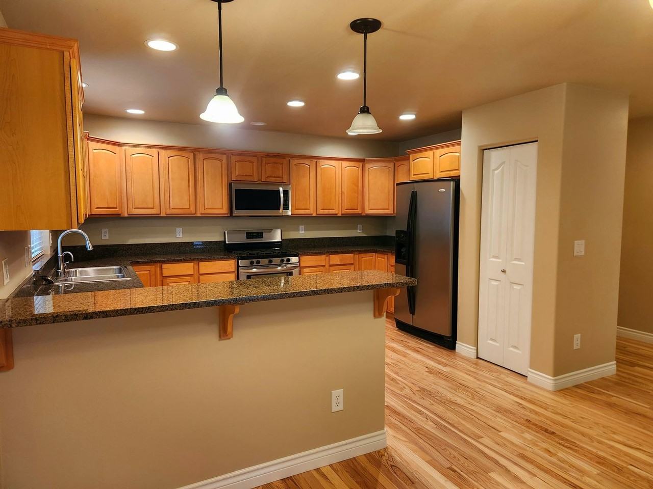 1308 Parkstone Ln - Photo 3 of 20