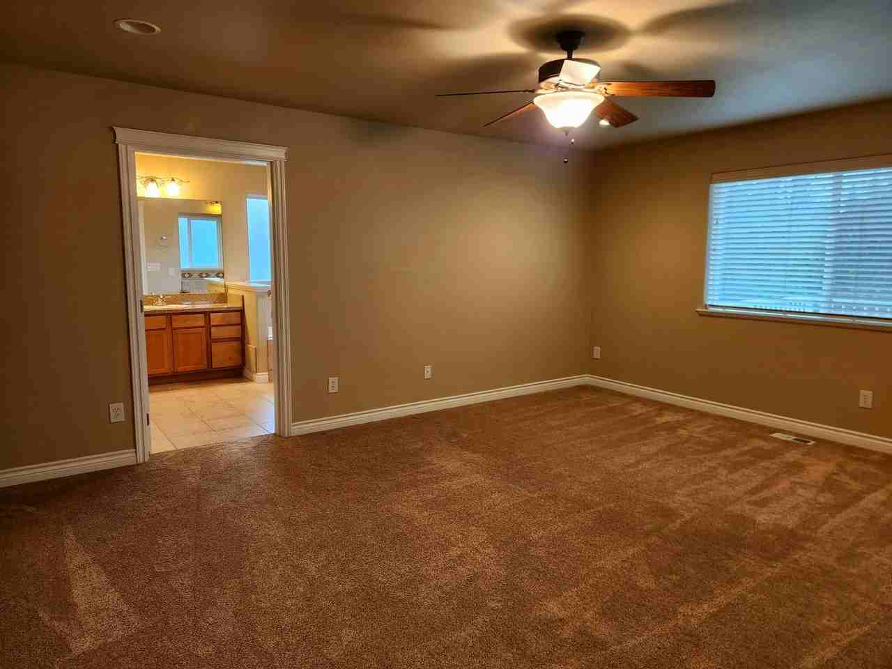 1308 Parkstone Ln - Photo 6 of 20