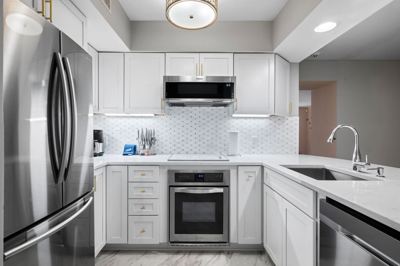 55 Ashley Avenue - Photo 2 of 20