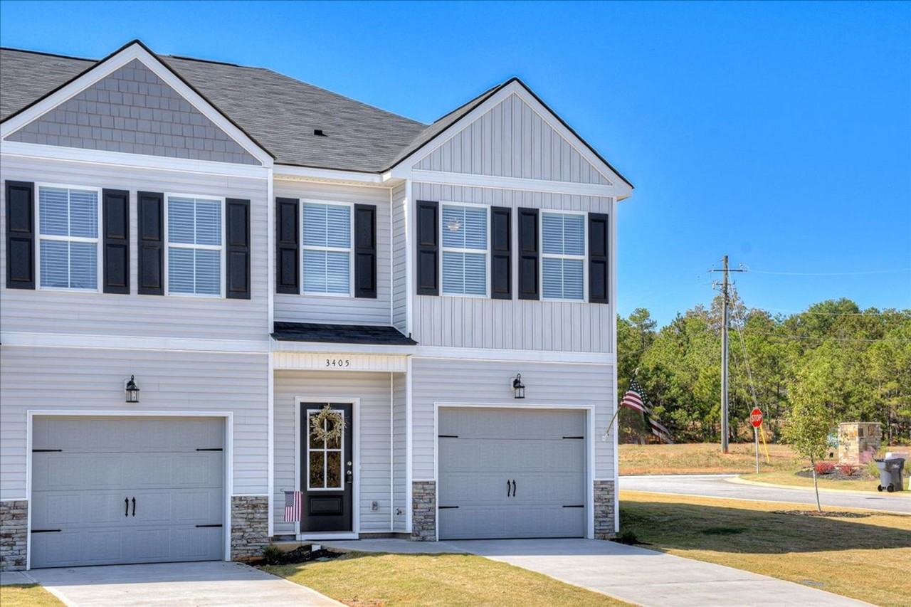 The Townhomes @ Hearthstone Commons - Photo 2 of 33
