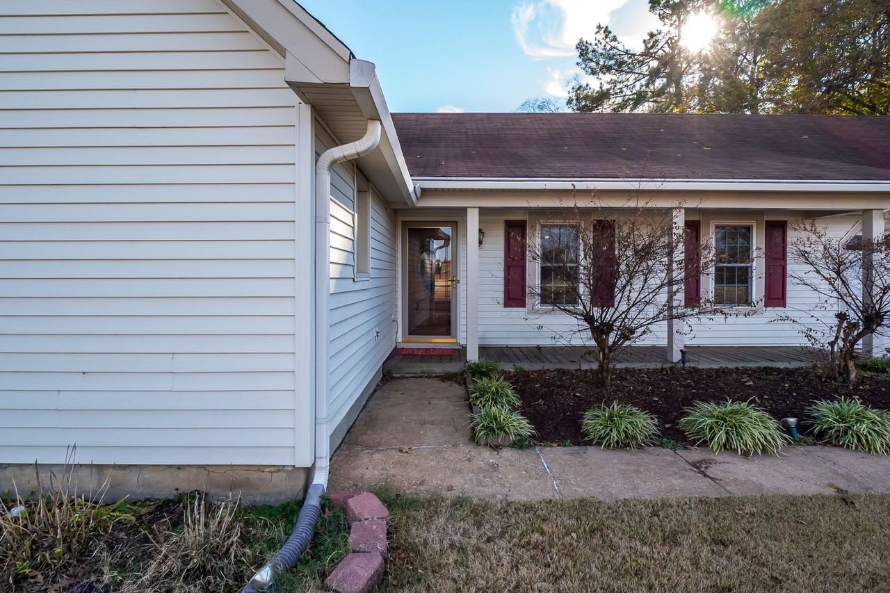 509 Shelton Rd - Photo 2 of 24