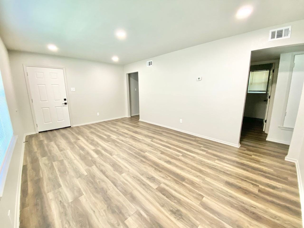 117 E Sanford St #B - Photo 7 of 19