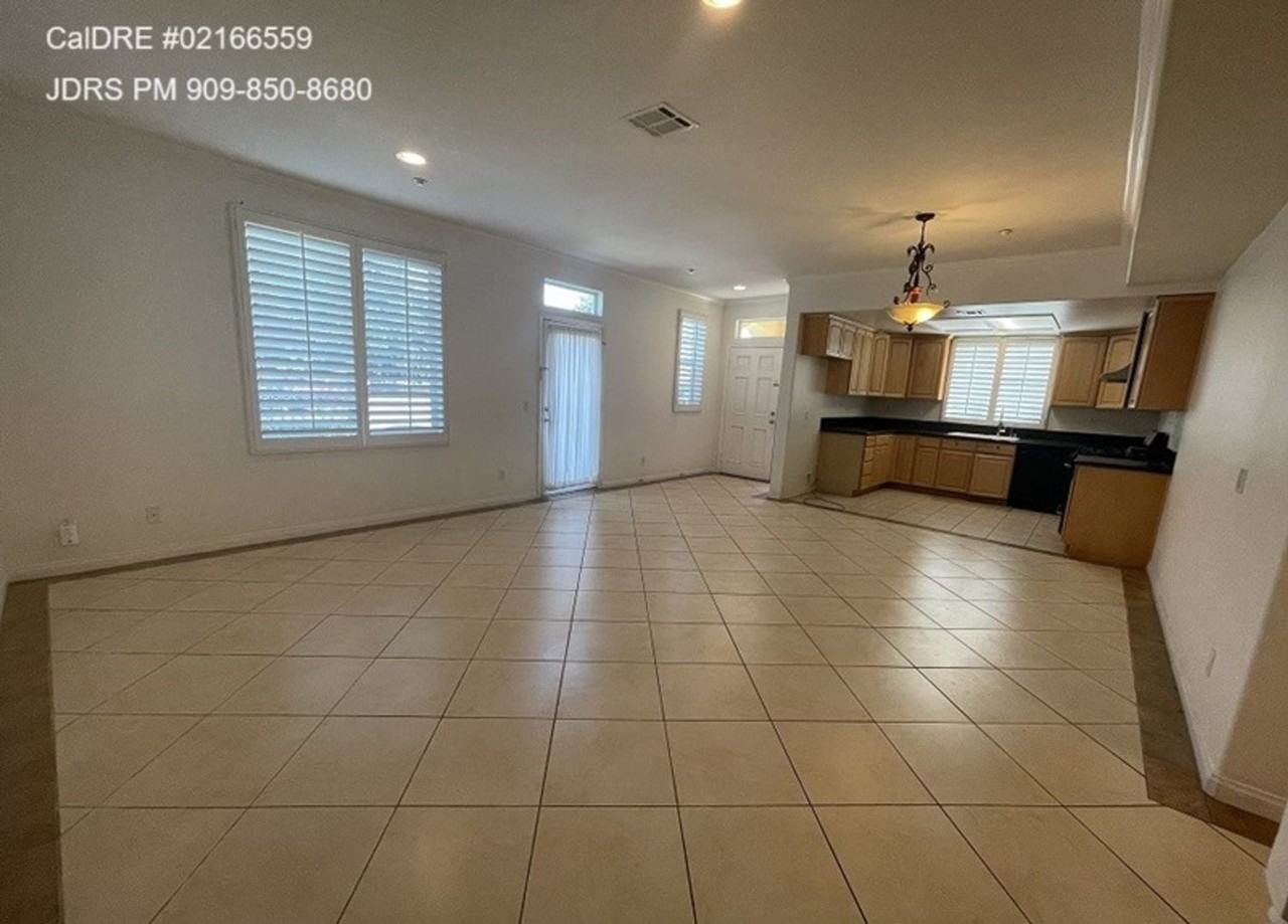 515 Florence Ave - Photo 3 of 17