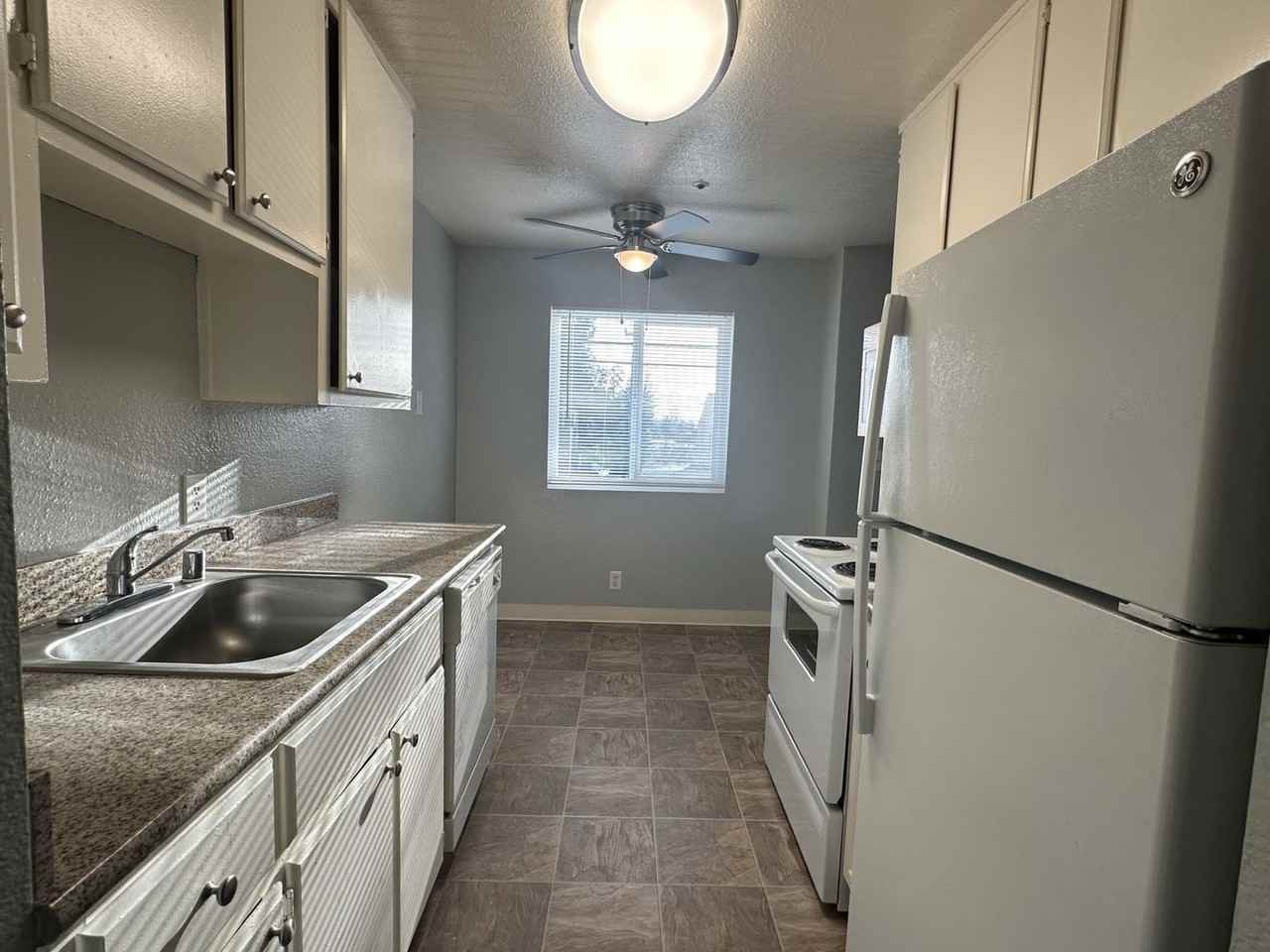 29536 Dixon St #3 - Photo 3 of 9