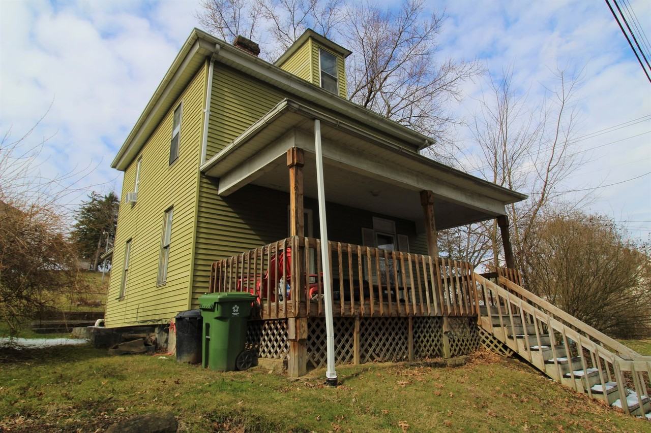 465 Grove St - Photo 3 of 18