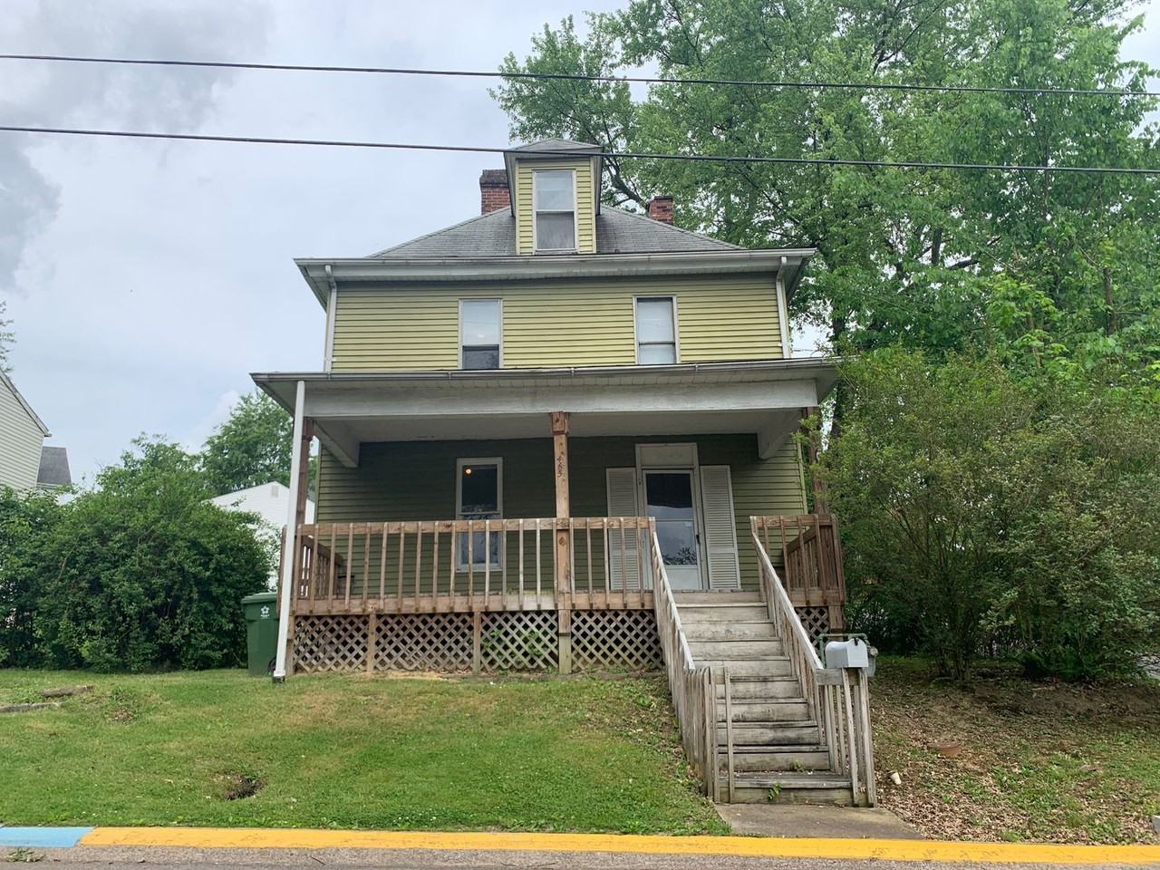 465 Grove St - Photo 5 of 18