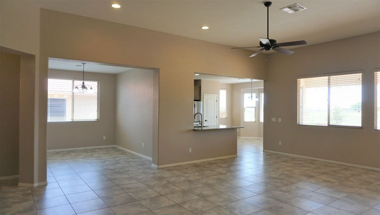1858 Prairie Grass Dr - Photo 5 of 47