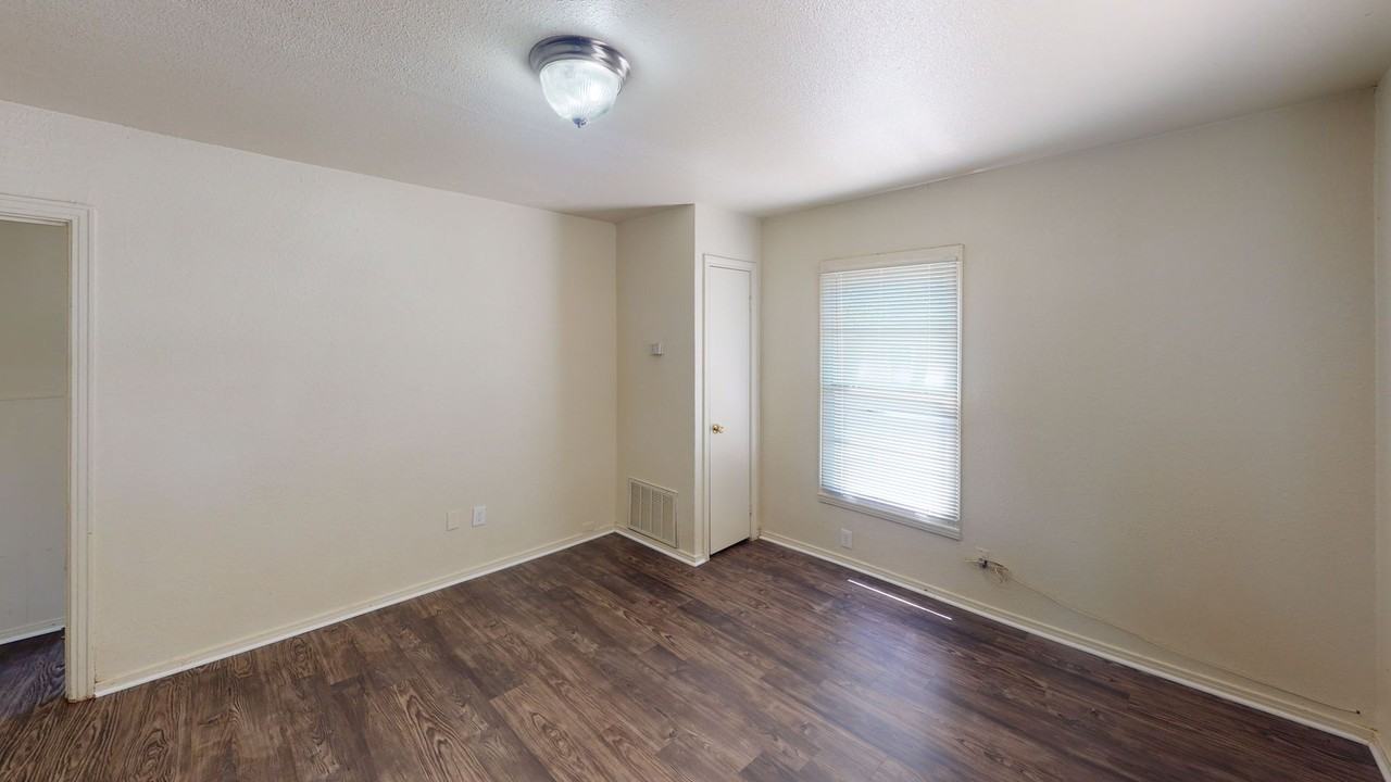 2119 Bernard Street - Photo 7 of 7