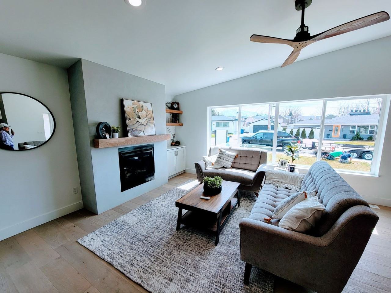2251 E Lincoln Ln - Photo 6 of 50