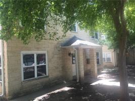 featured image of 305 E 31st St