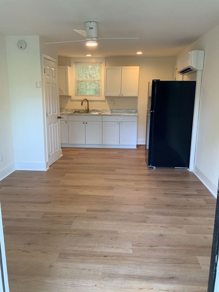 1410 Mount Vernon St - Photo 2 of 11