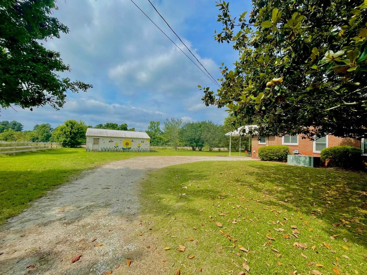 5499 Stage Rd - Photo 2 of 25