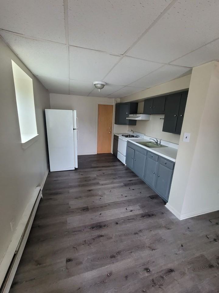 720 E Chester Pike - Photo 2 of 4