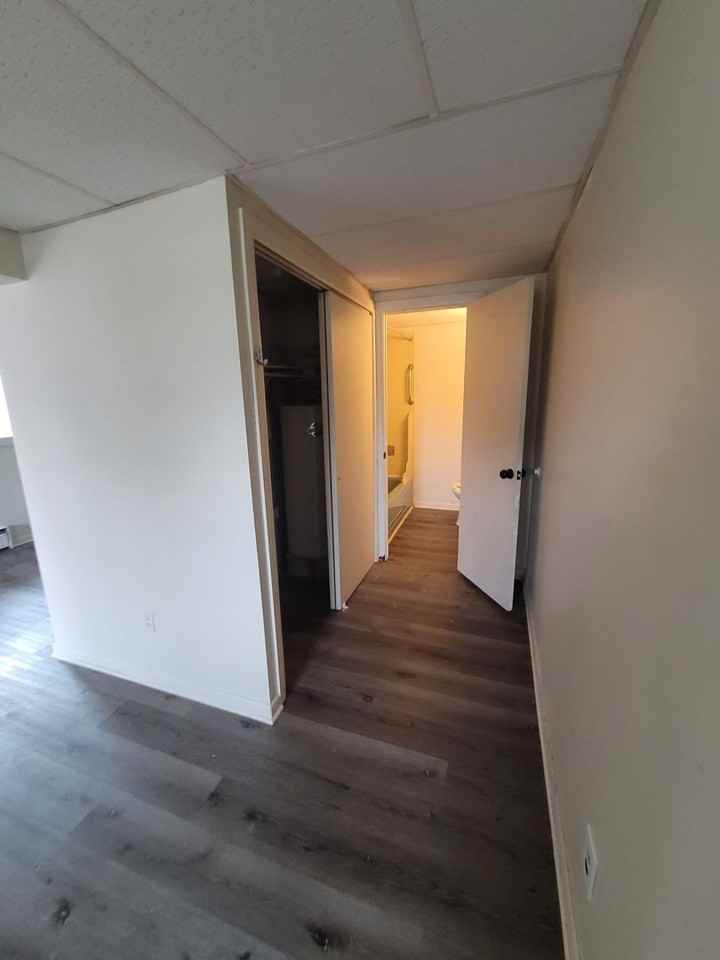 720 E Chester Pike - Photo 3 of 4