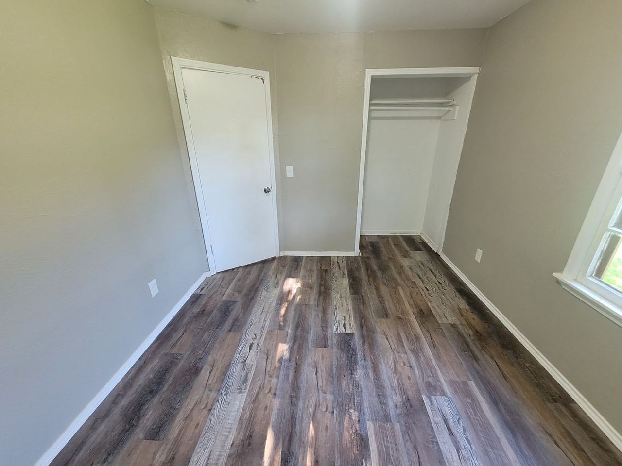 4128 Se 43rd St - Photo 3 of 22