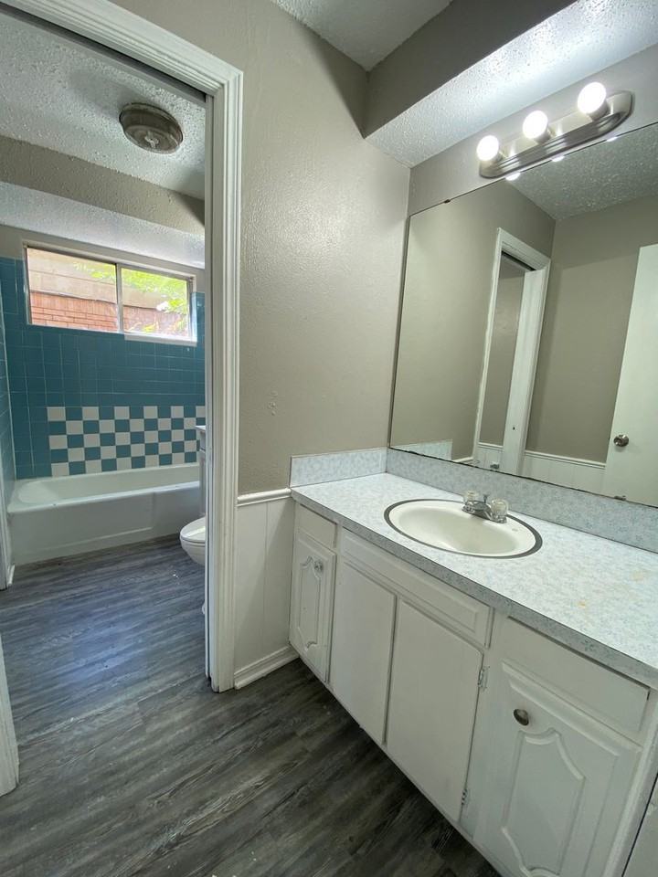 5309 Creekwood Ter - Photo 7 of 10