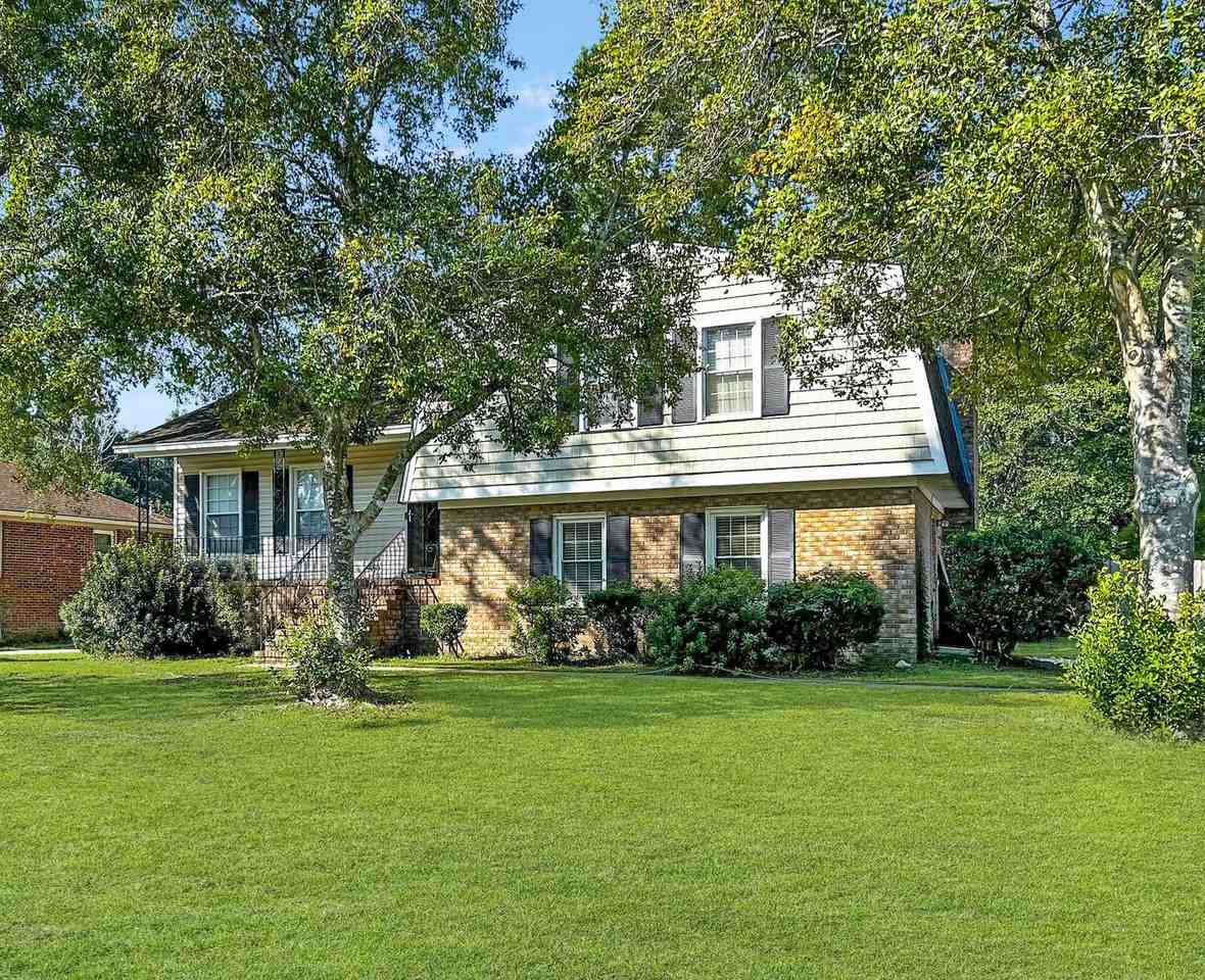 700 Brunswick Pl - Photo 3 of 38