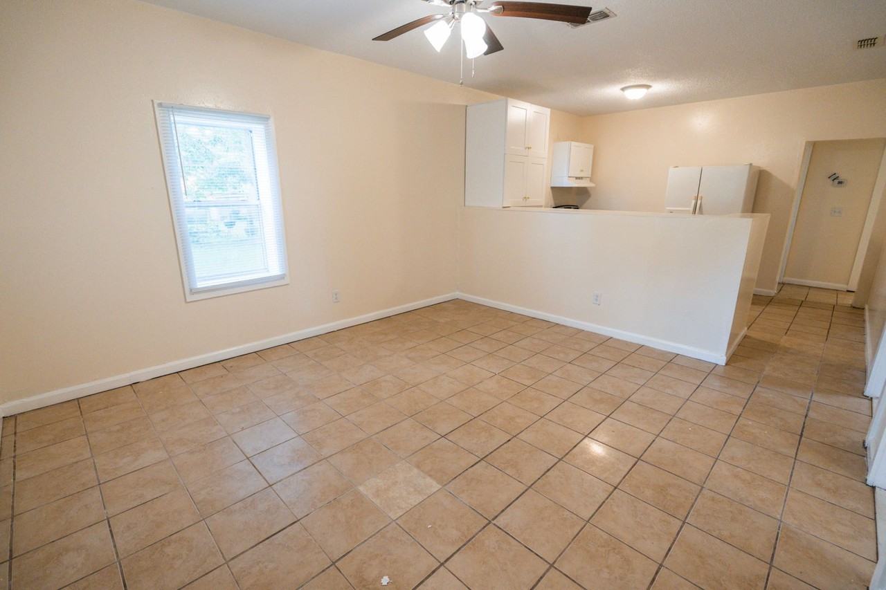 7109 Havana Hwy - Photo 3 of 24