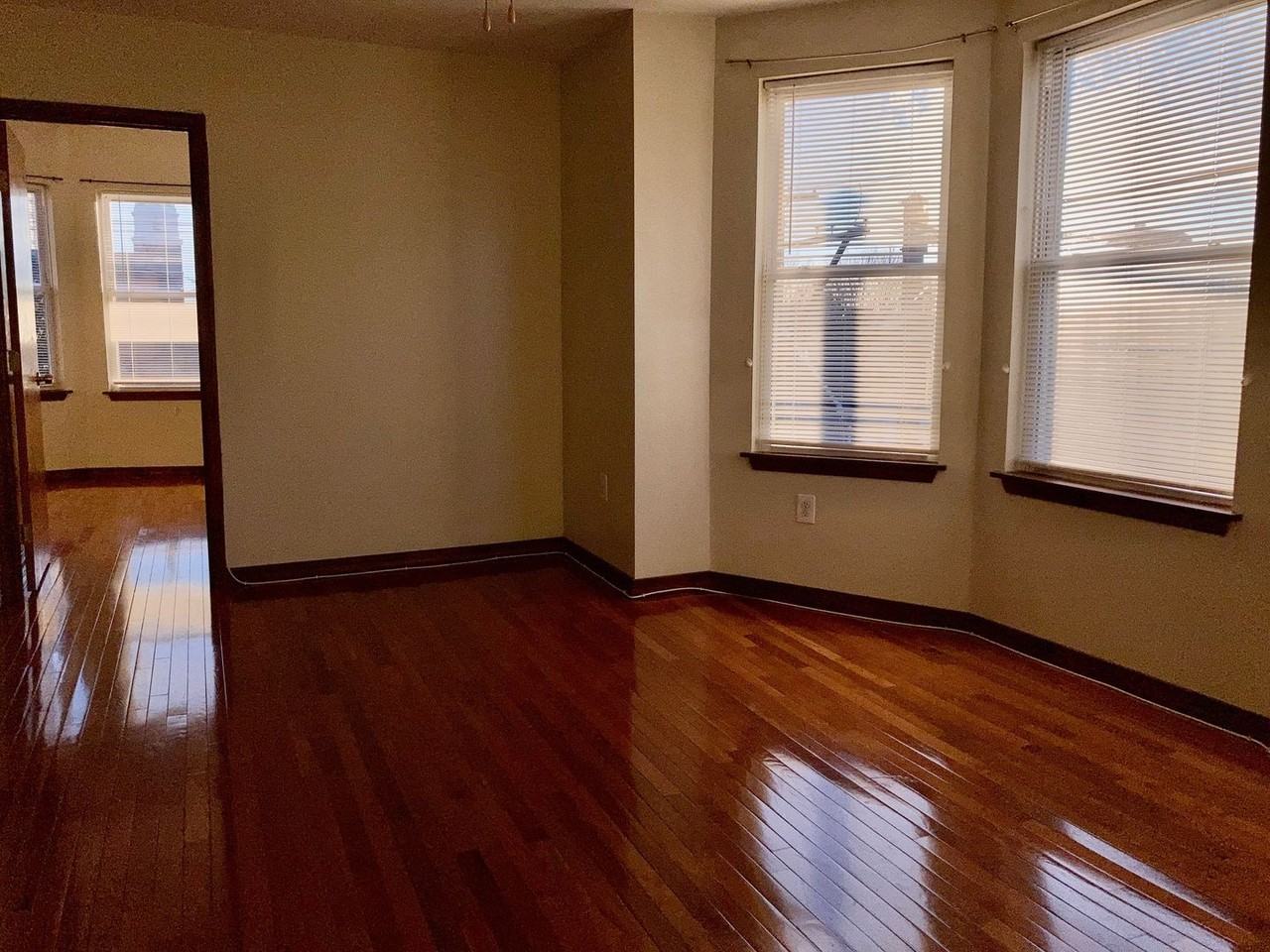 837 S 4th St #3 - Photo 3 of 15