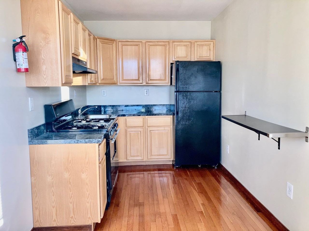 837 S 4th St #3 - Photo 5 of 15