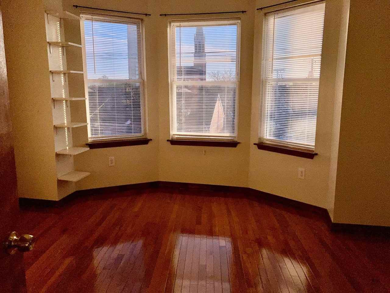 837 S 4th St #3 - Photo 4 of 15