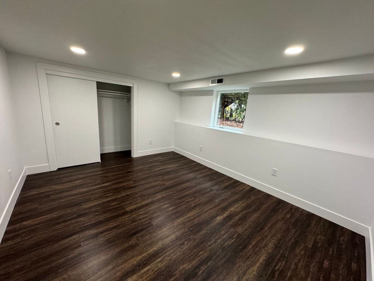 3542 N Missouri Ave #B - Photo 5 of 9