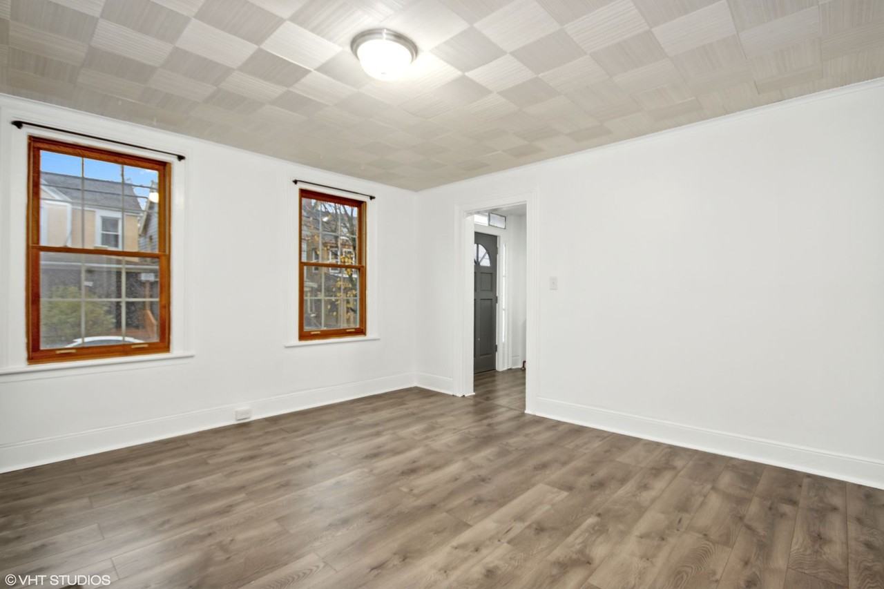 145 Chambers St - Photo 2 of 19
