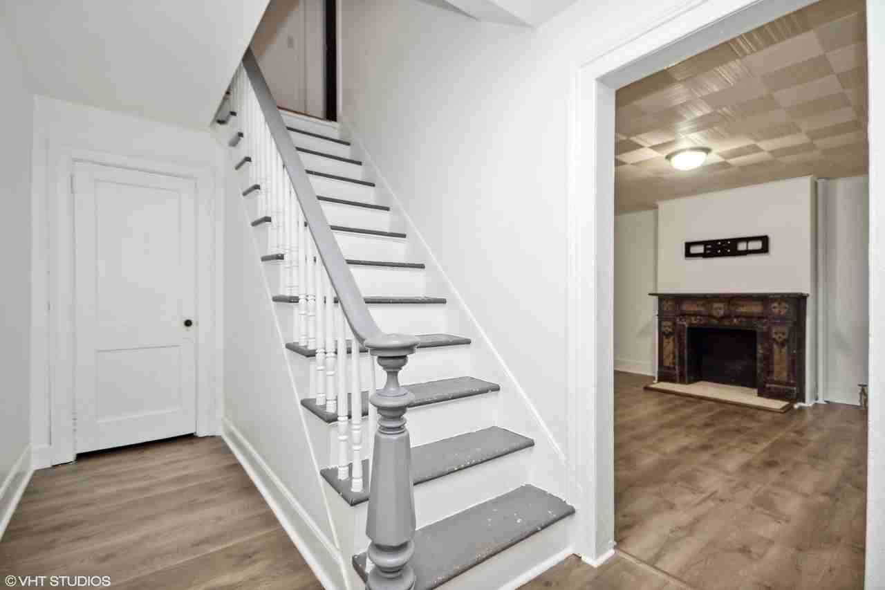 145 Chambers St - Photo 3 of 19
